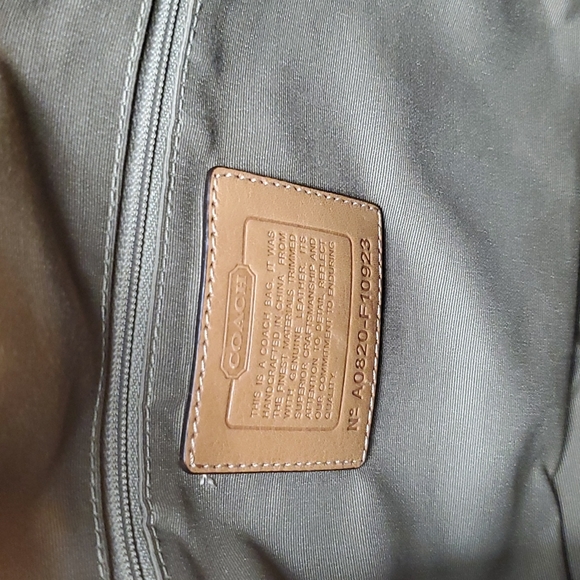 Authentic Coach Pink & Tan leather Hobo bag is NWOT. - Picture 7 of 9